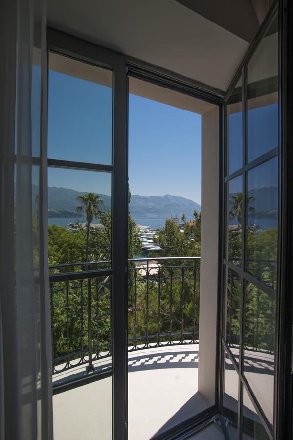 Hotel Majestic Budva Buitenkant foto