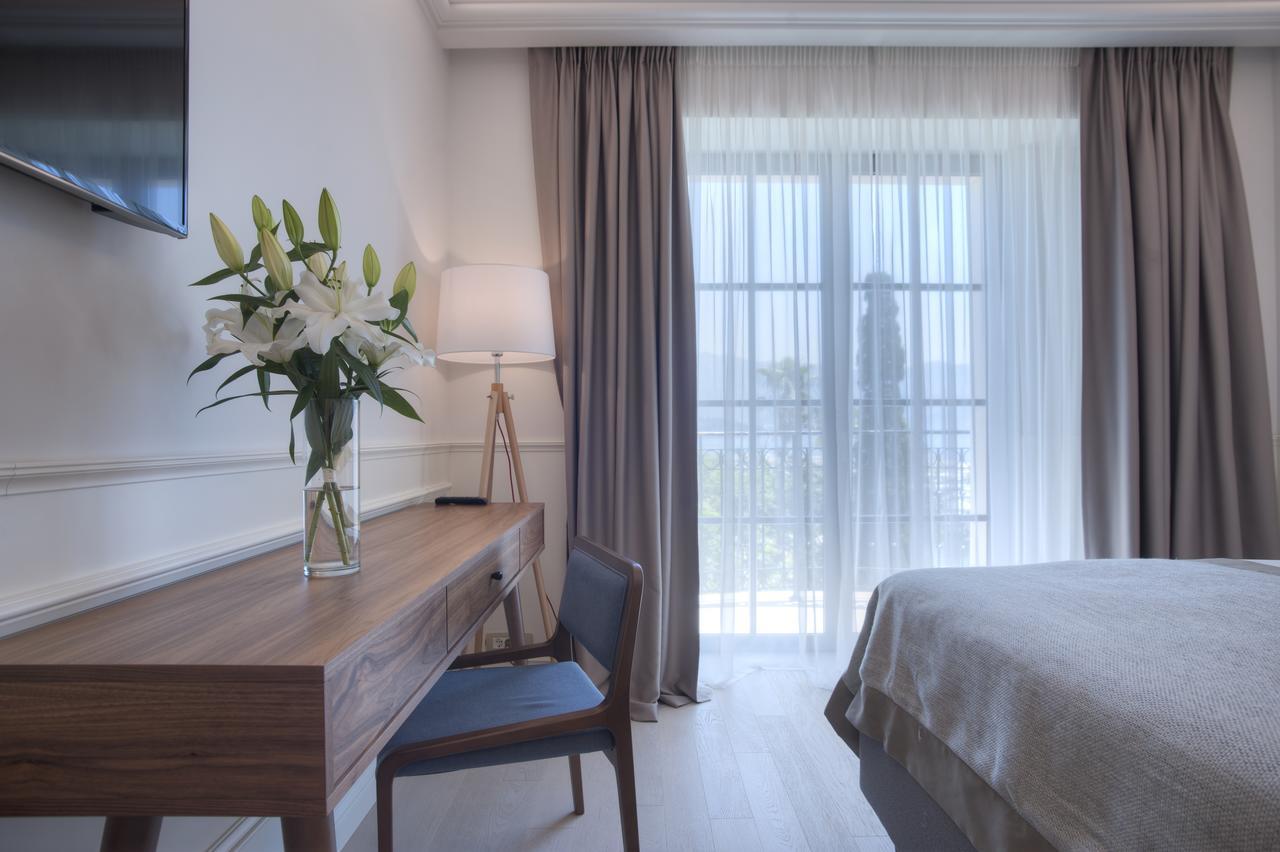 Hotel Majestic Budva Buitenkant foto